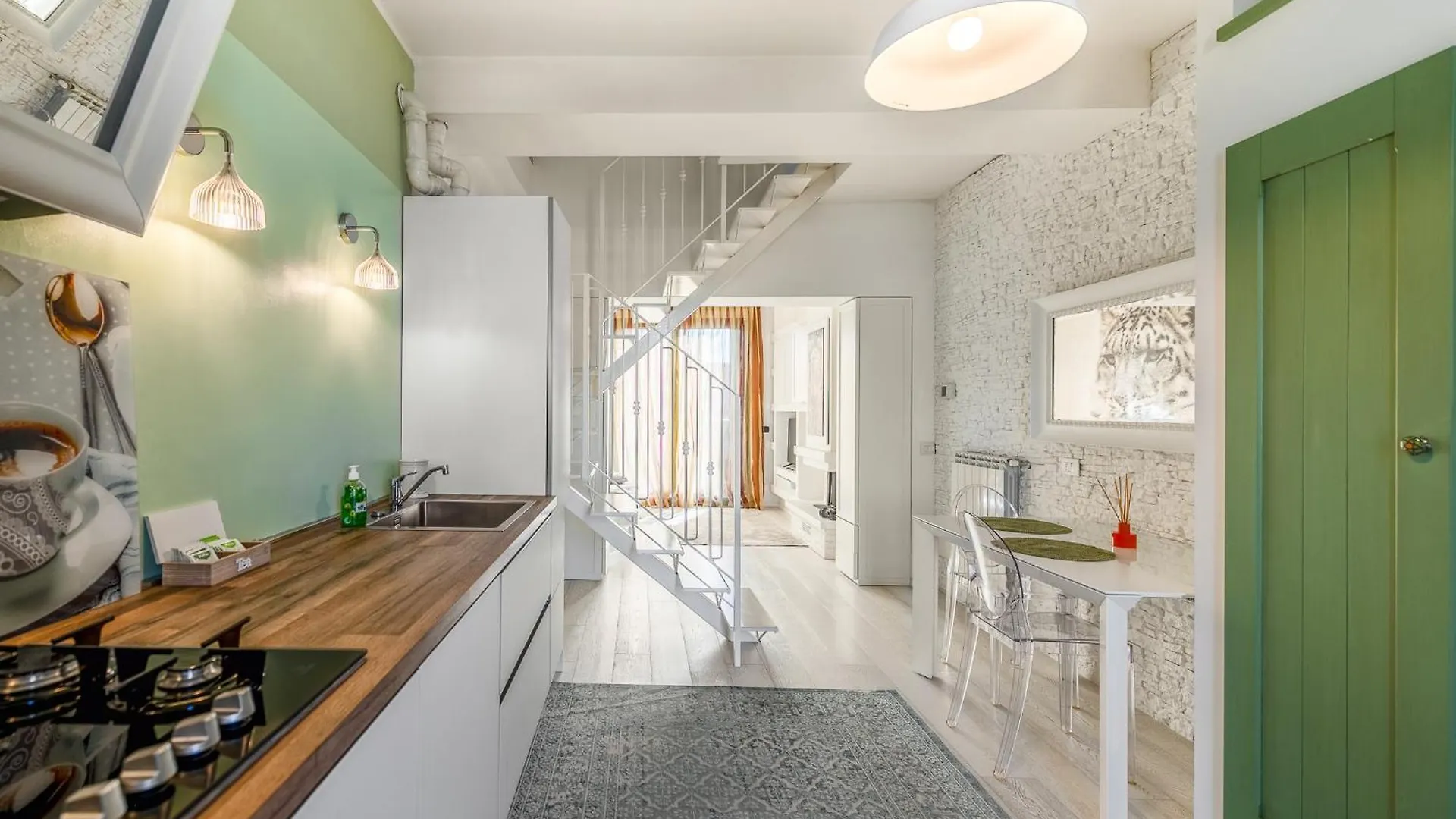 Bright Loft - Free Private Parking Apartment Milan 0*,  Italy