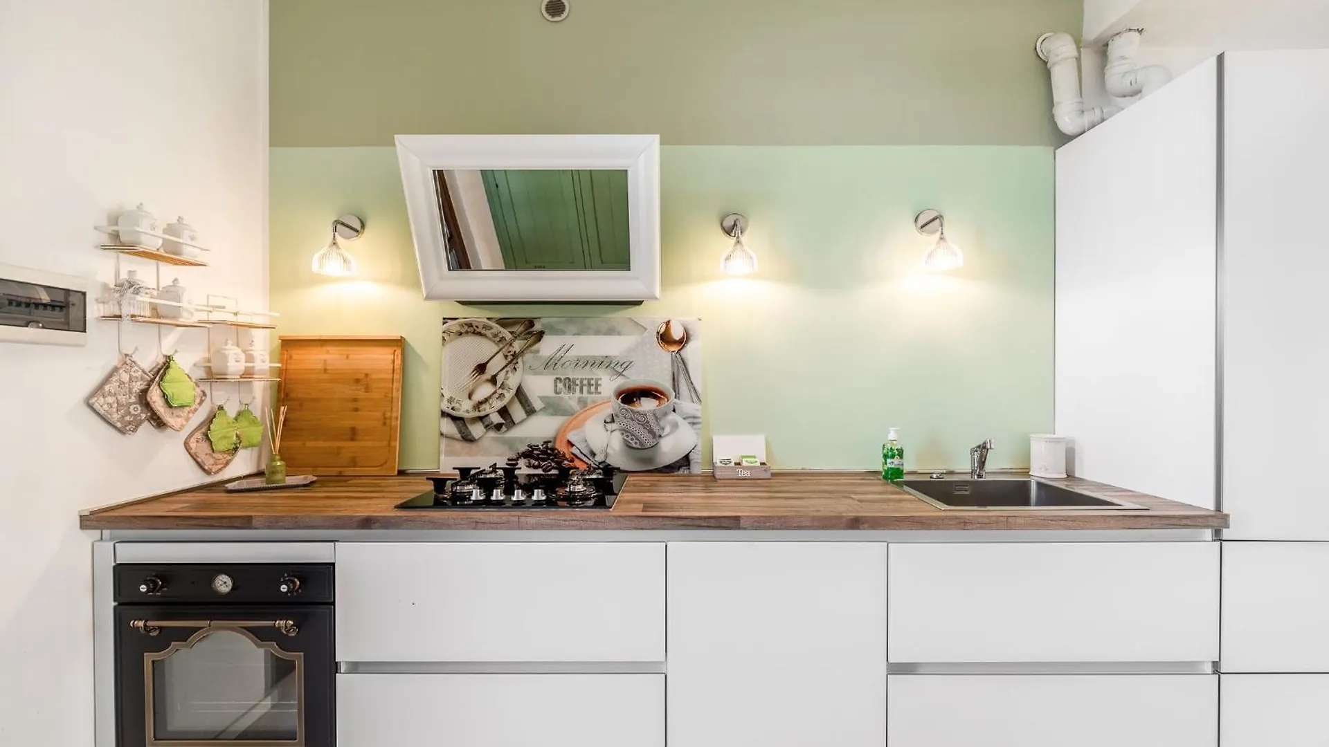 Bright Loft - Free Private Parking Apartment Milan 0*,  Italy
