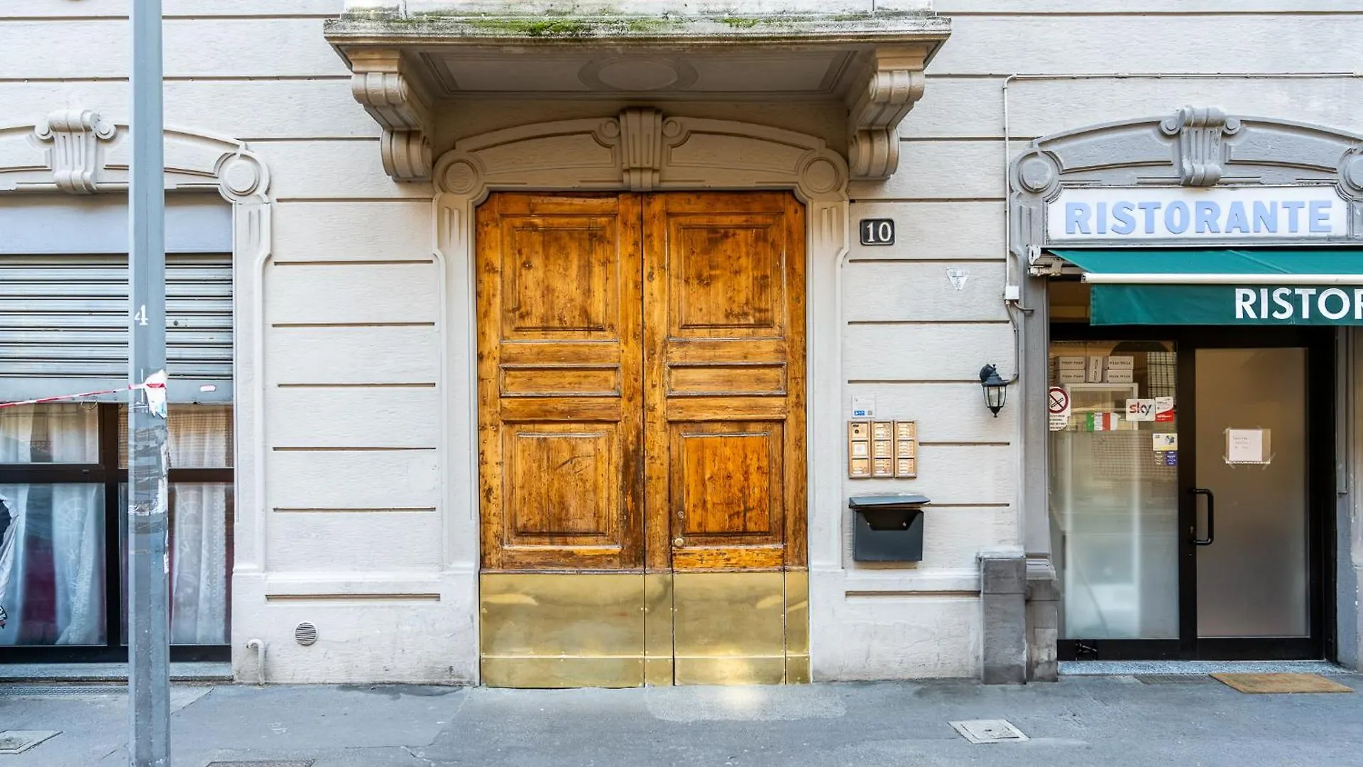 Bright Loft - Free Private Parking Apartment Milan