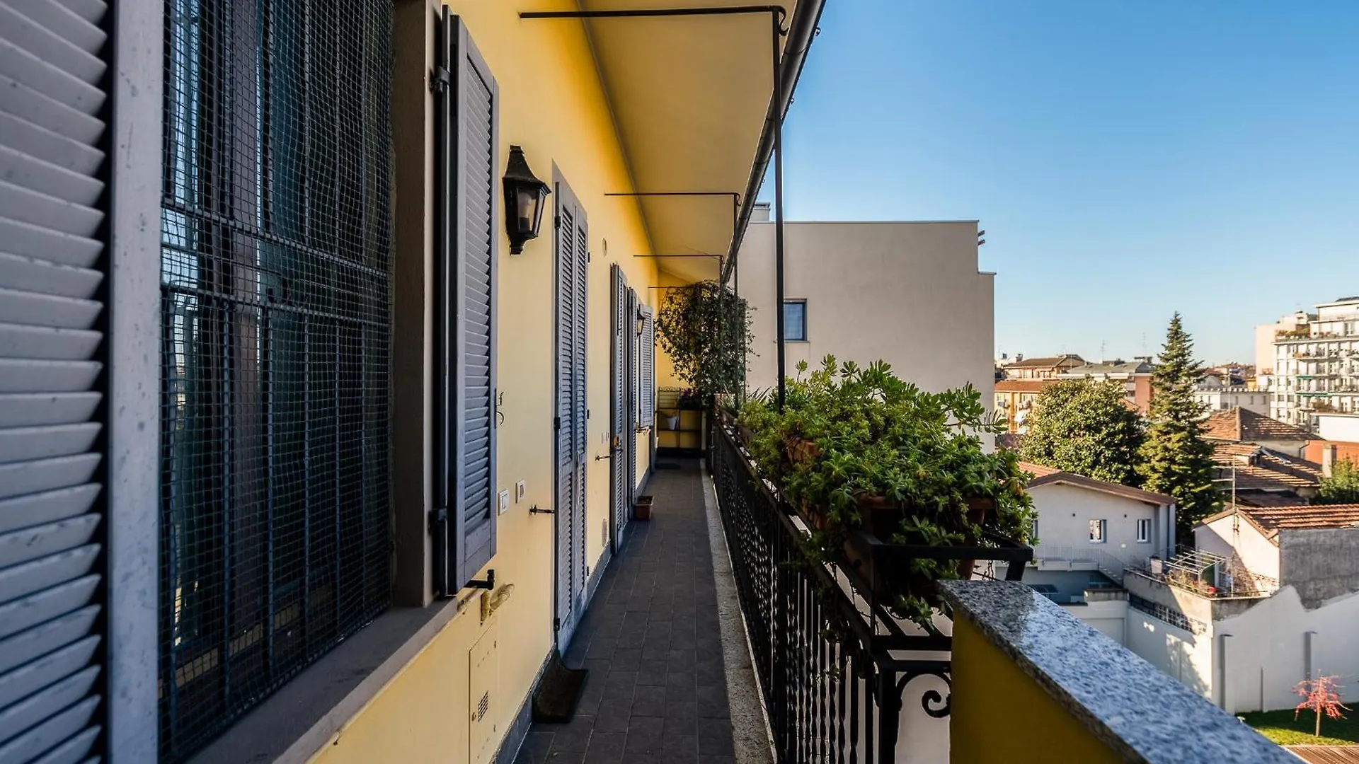 Bright Loft - Free Private Parking Apartment Milan 0*,